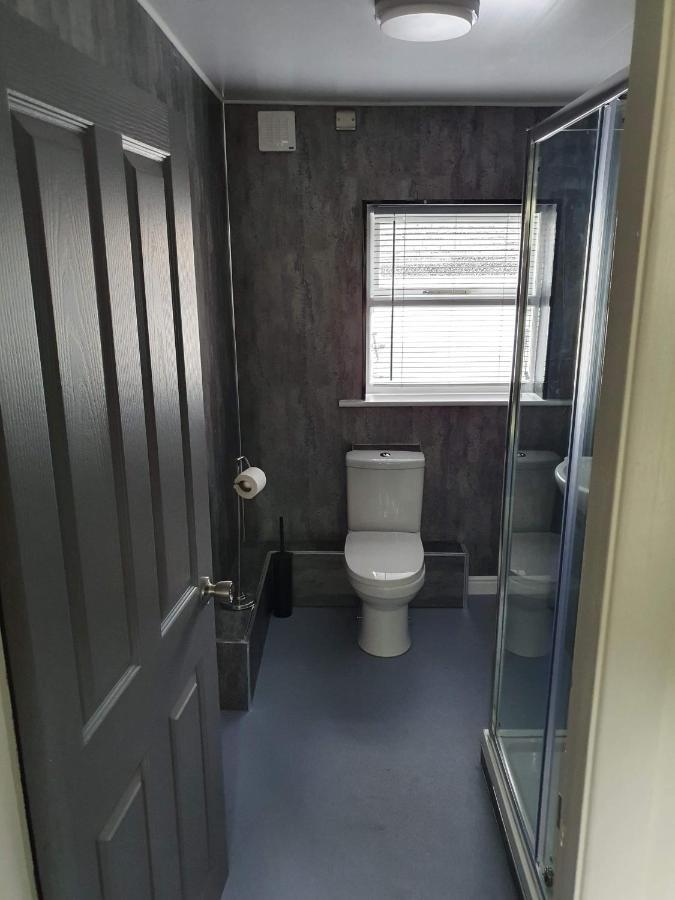 Red Lion Rooms - Self Check In Dalton in Furness Exterior foto